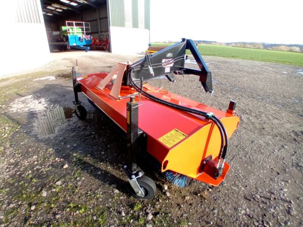 Sutton Contractor HYD Driven Road Brush - Image 8