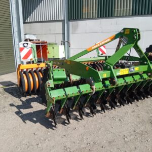 Amazone 3003 Metre Catros Discs C/W Wedge Ring Roller