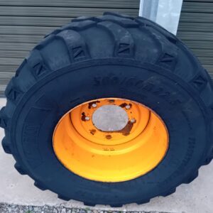 BKT 500 60 R 22.5 Tyre Fitted To 8 Stud Wheel Rim